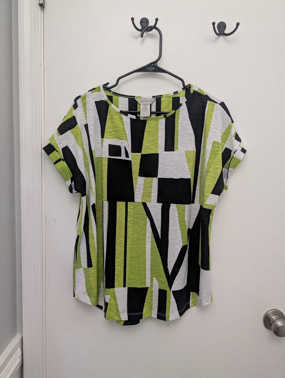 Multiples Geometric Pattern Shirt